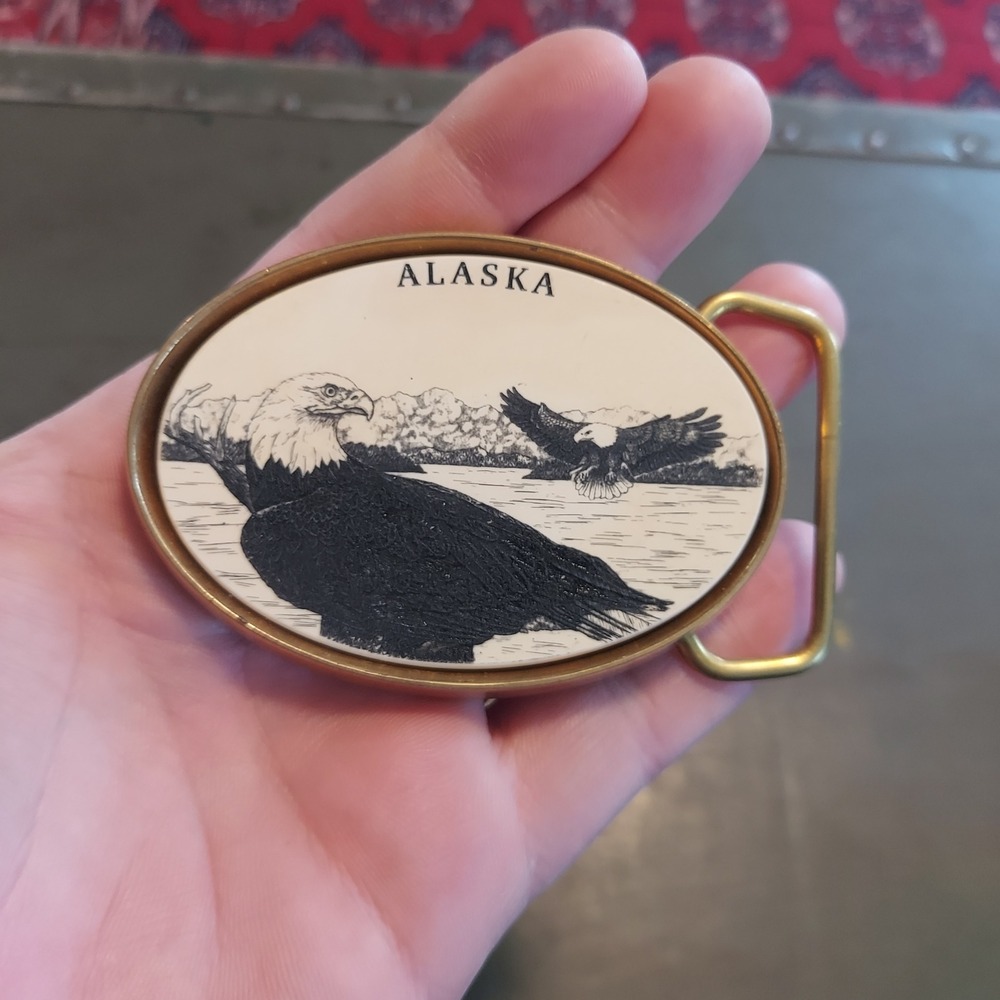 Vintage Barlow Alaska Bald Eagle Scrimshaw Belt Buckle Solid Brass Oval 3x2.25
